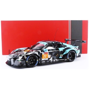 IXO 1/18 - PORSCHE 911 (991) RSR - Winner LMGTE AM Le Mans 2018