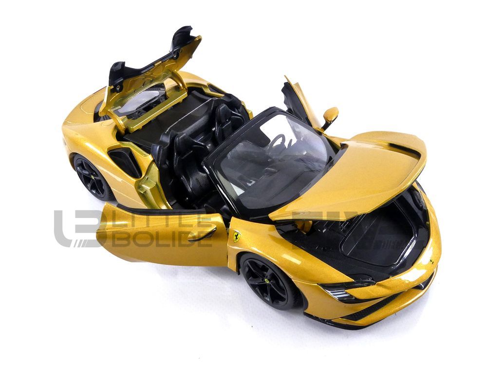 Bburago 1/18 Ferrari SF90 Spider 2020 | Modellino Auto Metallo Rosso | 16016R | Collezione