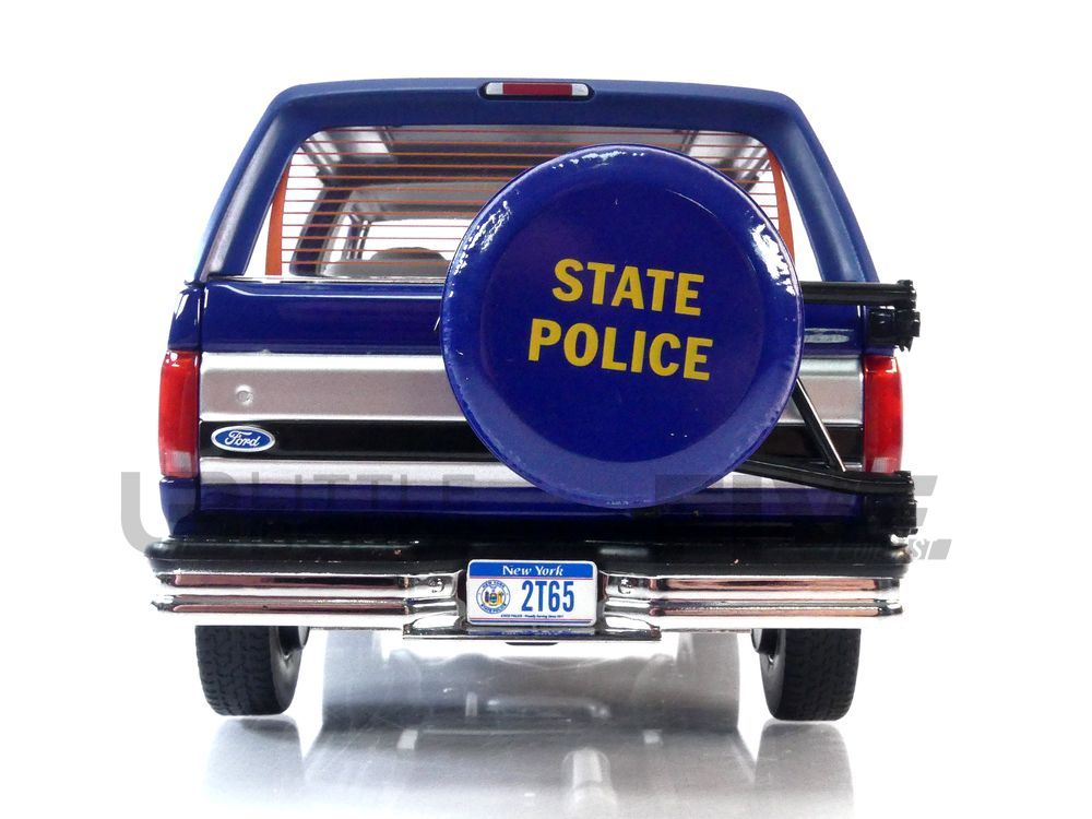19121 - GREENLIGHT COLLECTIBLES 1/18 - FORD Bronco XLT New York