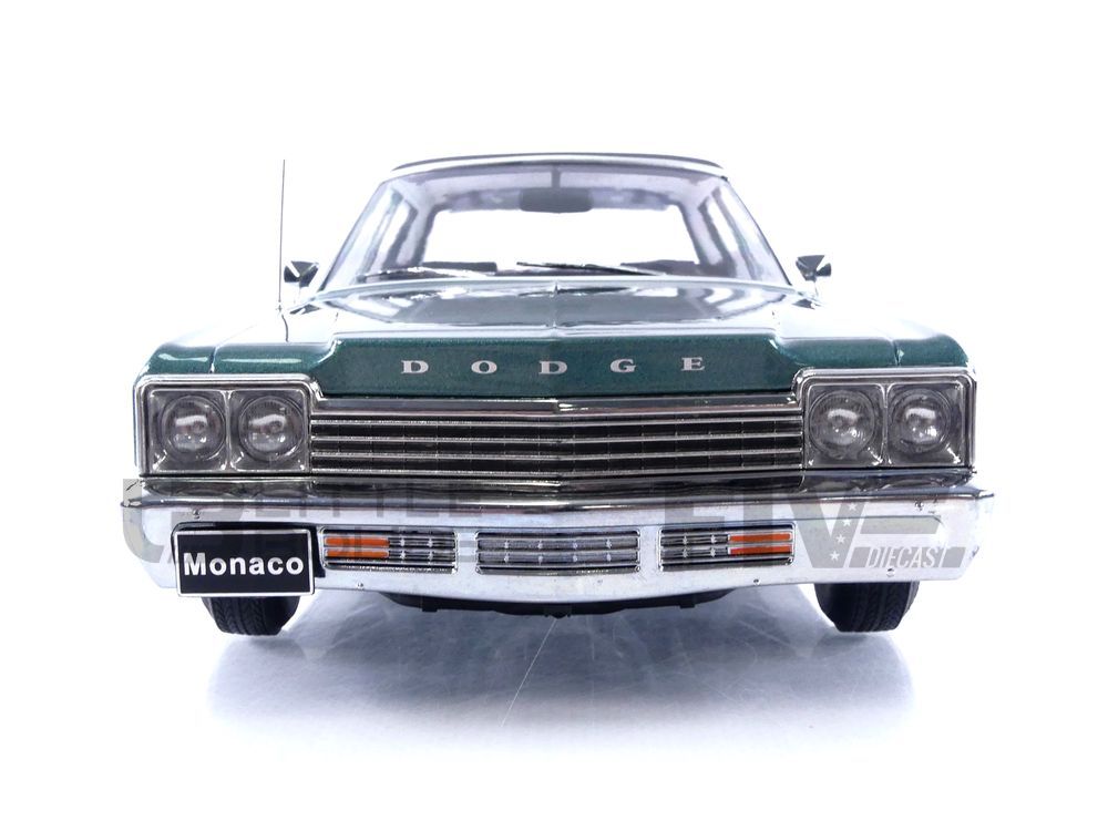 Dodge Monaco toit en vinyle de 1974 au 1/18 de KK-Scale KKDC181124