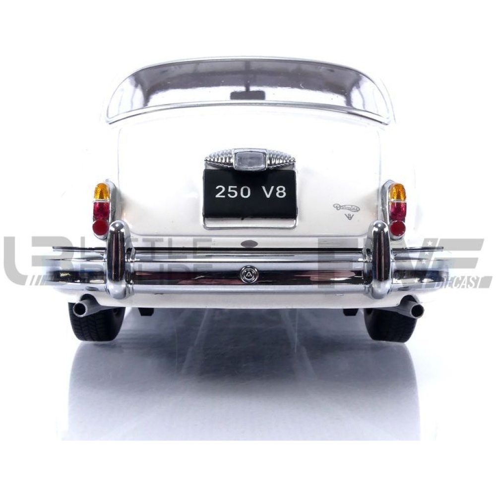 KK-Scale 1:18 Daimler 250 V8 LHD Ano de construção 1962 preto