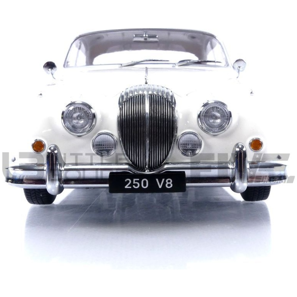 181033W - KK SCALE MODELS 1/18 - DAIMLER 250 V8 - 1962 - Little Bolide