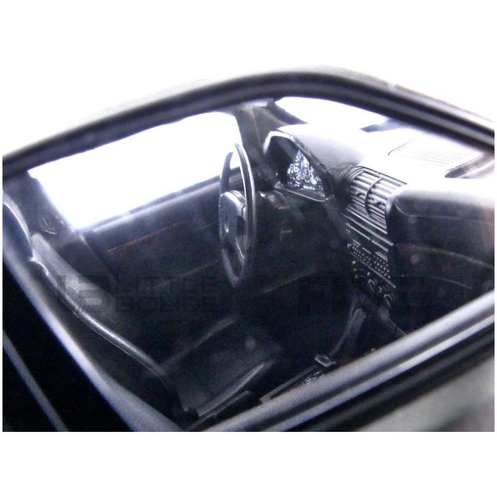 Bmw 530i Touring (E34) Sw de 1989 au 1/18 de MCG Model Car Group