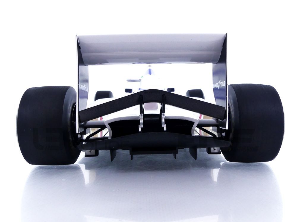 MINICHAMPS 1/18 - WILLIAMS Renault FW16 Dirty Version - San Marino GP 1994 (A. Senna) - Little
