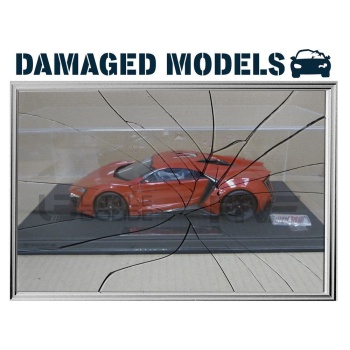 DAMAGED MODELS 1/18 - LYKAN Hypersport - TOP30AS