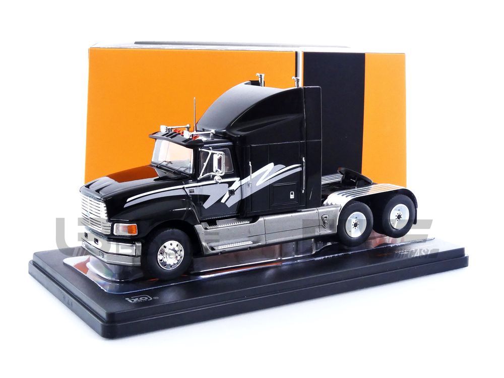 IXO 1/43 - FORD Aeromax - 1990