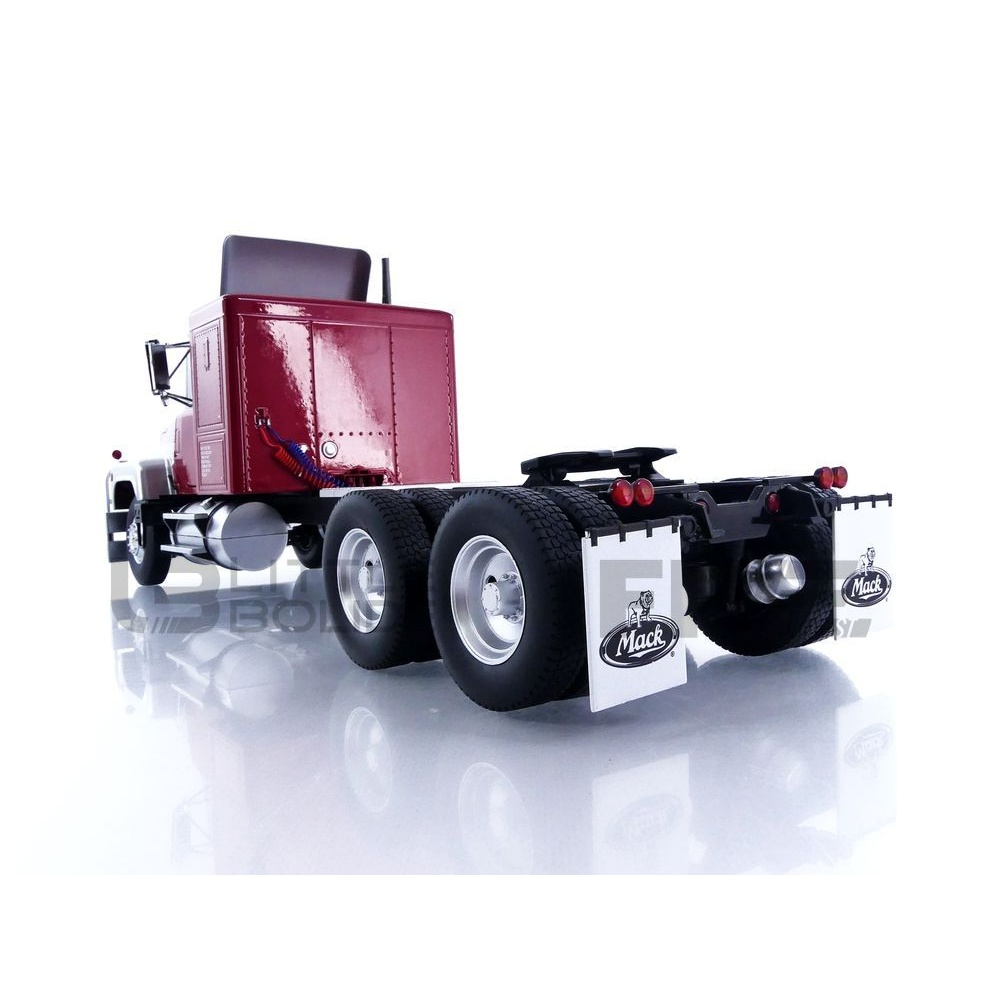 Mack RL 700L Tractor Truck 3-Assi 1974 1/18 ROAD KINGS RK180171