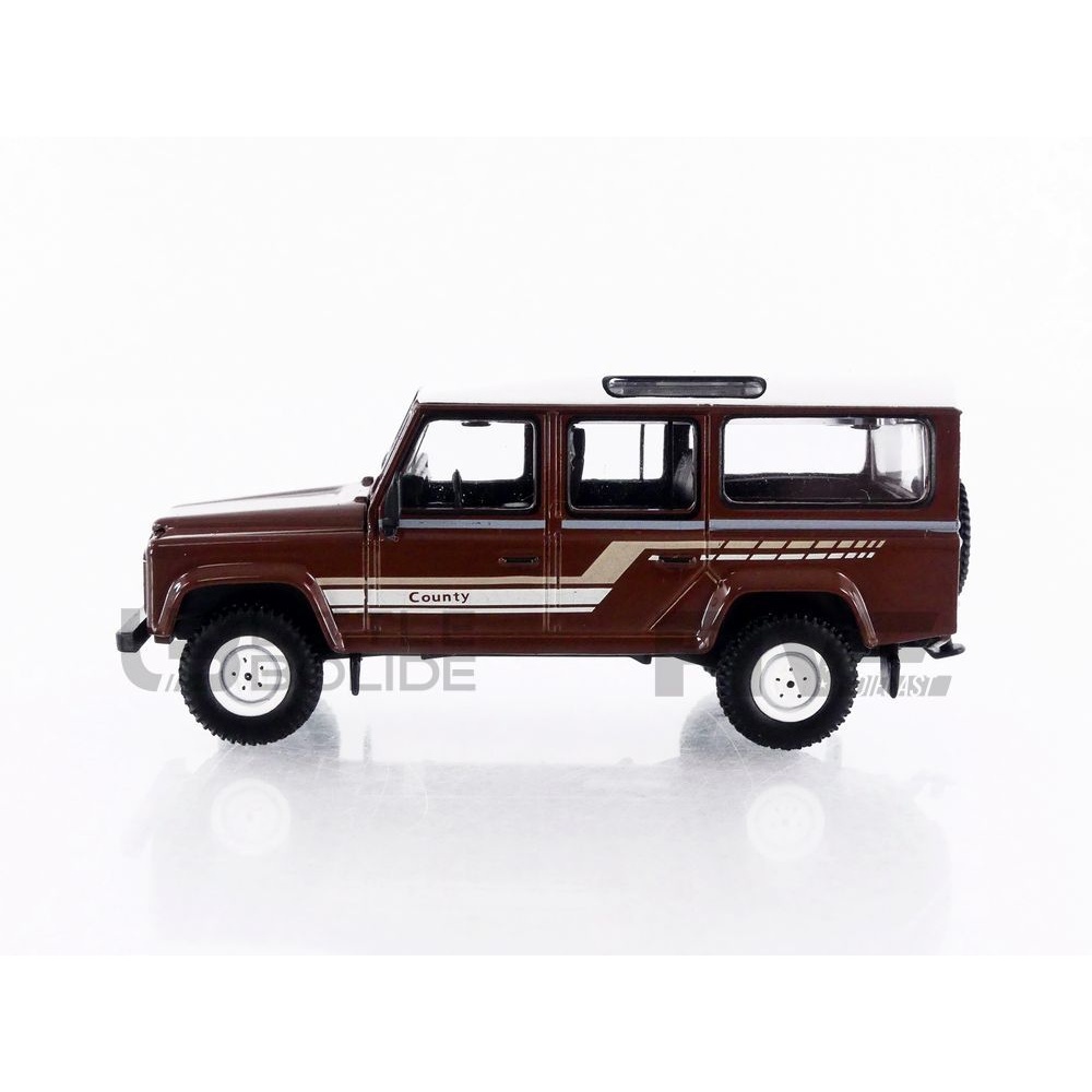 MGT00734-L – MINI GT 1/64 - LAND ROVER Defender 110 County Station