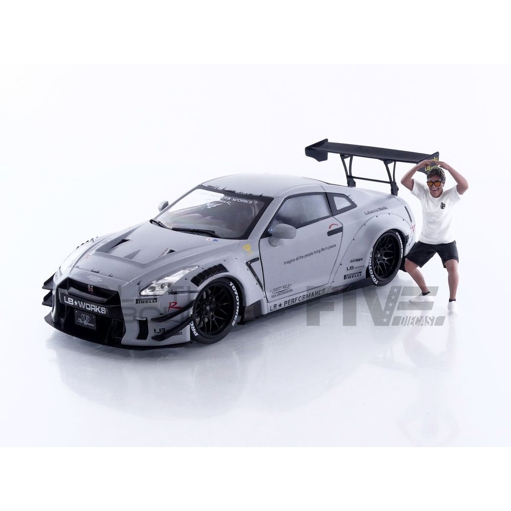 S1805821 - SOLIDO 1/18 - NISSAN GT-R (R35) LWBK Type 2.0 with Kato