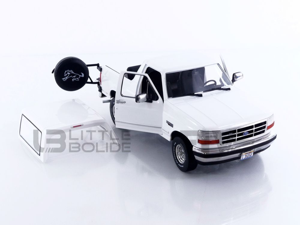 GREENLIGHT COLLECTIBLES – Ford Bronco 1992 – Montana Live Stock Association – 1/18 – Métal – Neuf