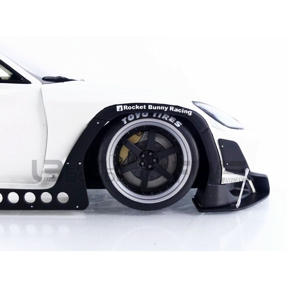GT498 – GT SPIRIT 1/18 - TOYOTA GR86 Pandem - 2023 - Little Bolide