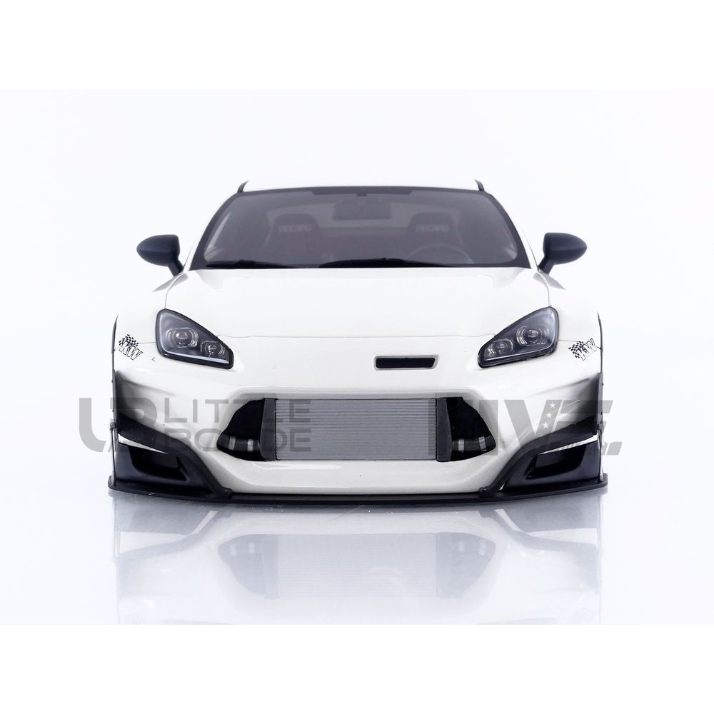 GT498 – GT SPIRIT 1/18 - TOYOTA GR86 Pandem - 2023 - Little Bolide