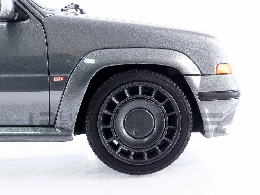 OT1196 – OTTO MOBILE 1/18 - RENAULT 5 GT Turbo Cabriolet - 1995