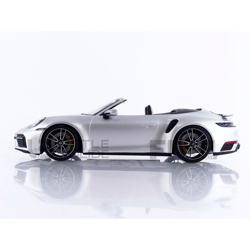 155069082 – MINICHAMPS 1/18 - PORSCHE 911 (992) Turbo S Cabriolet