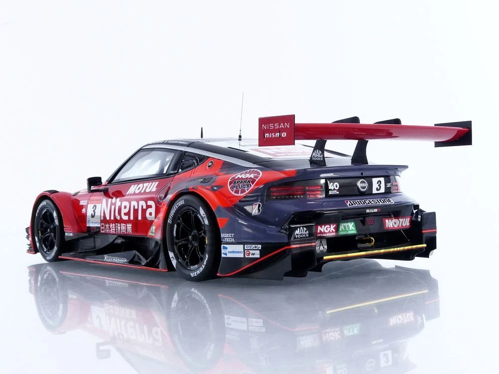 18SGT005 – SPARK 1/18 - NISSAN Z - GT500 Super GT 2024 - Little Bolide