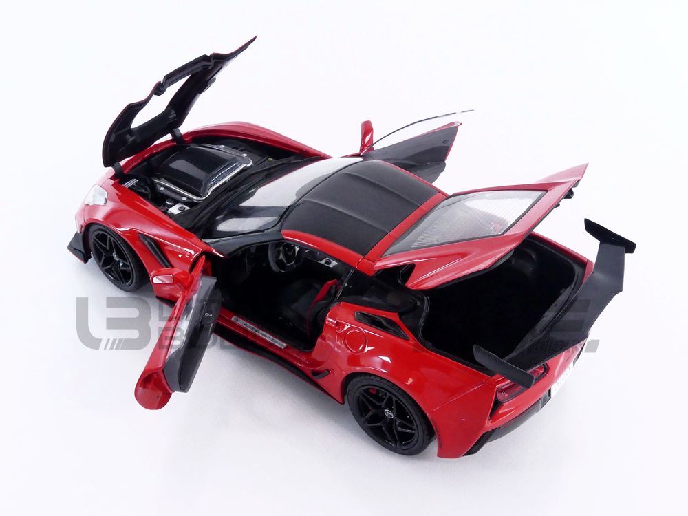 18RDC243-FO – IXO 1/18 - CHEVROLET Corvette C7 ZR1 - 2019 - Little