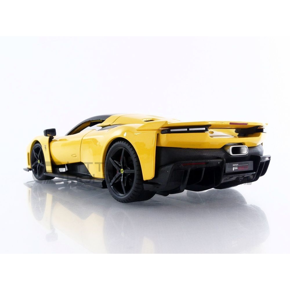 16022Y – BBURAGO 1/18 - FERRARI F80 - 2024 - Little Bolide