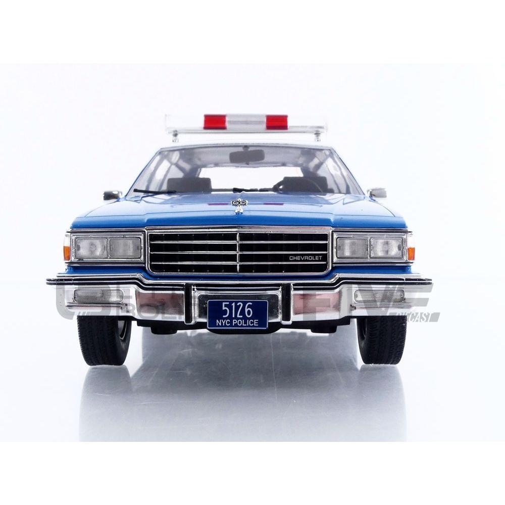 18477BL – MCG 1/18 - CHEVROLET Caprice Estate Wagon NYPD - 1985